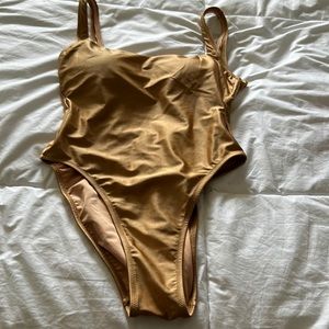 Women’s 6 tan swimsuit from JCrew (never worn)